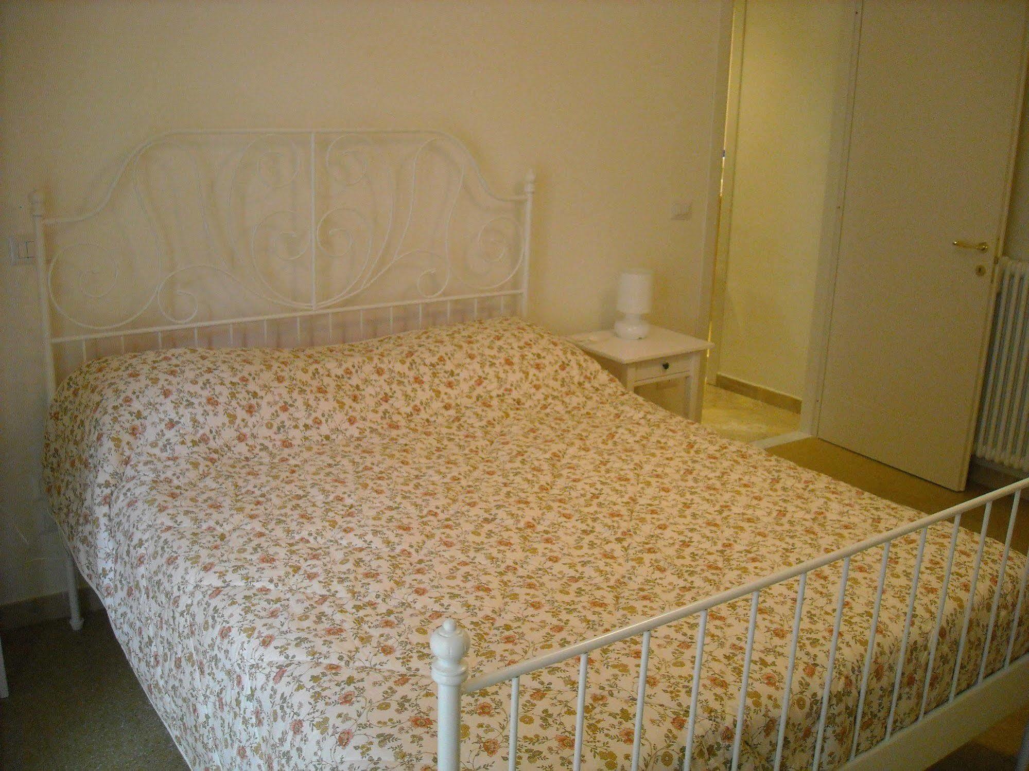 Domus Aurea Bed and Breakfast Neapel Exteriör bild