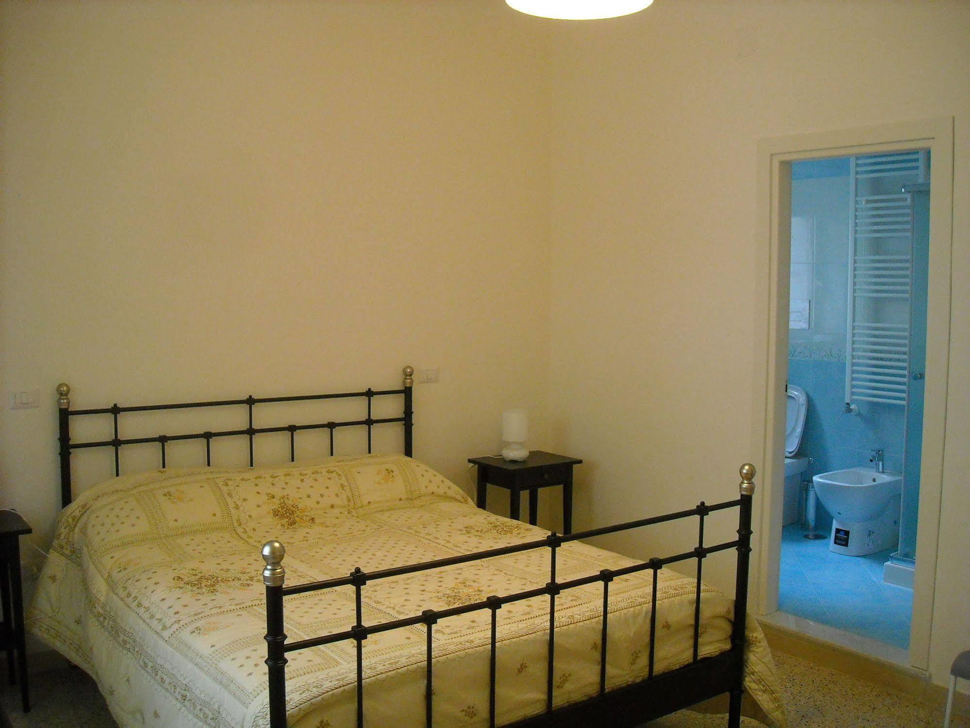 Domus Aurea Bed and Breakfast Neapel Exteriör bild